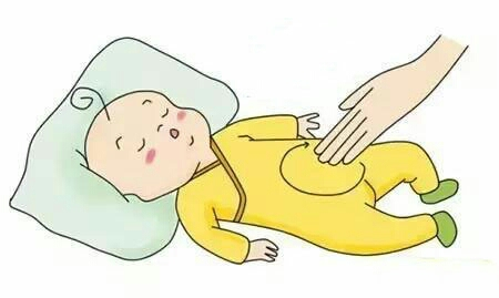 新生兒經(jīng)常憋氣發(fā)力，手腳亂蹬，咋回事？